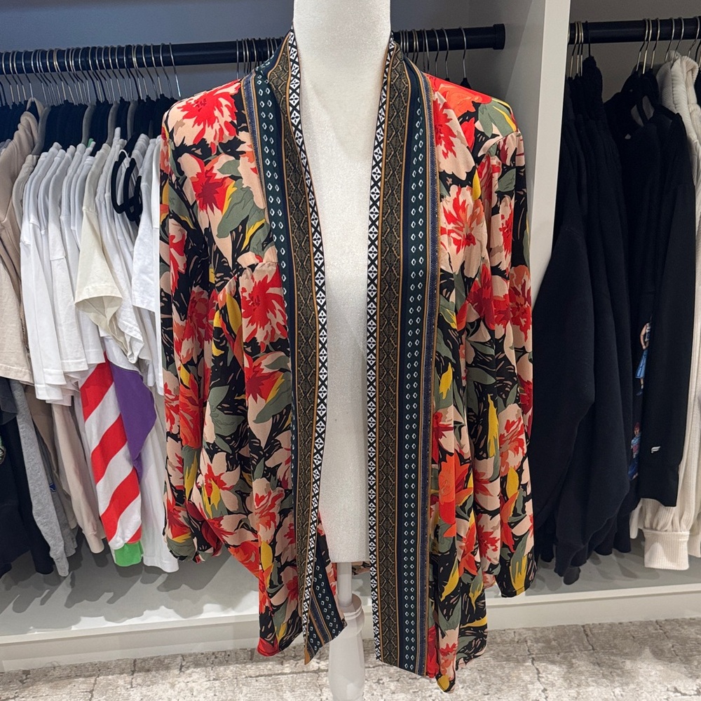 Umgee Floral Kimono Cardigan in Black, Red, Cream